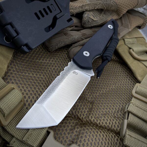 IMG_2813 Teren Blade Yarchuk Satin K110 (Black G10 Lines)