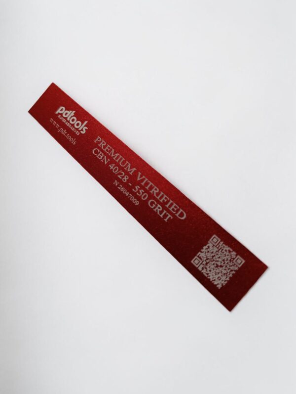 • 550 grit CBN stone for smooth edge preparation before polishing